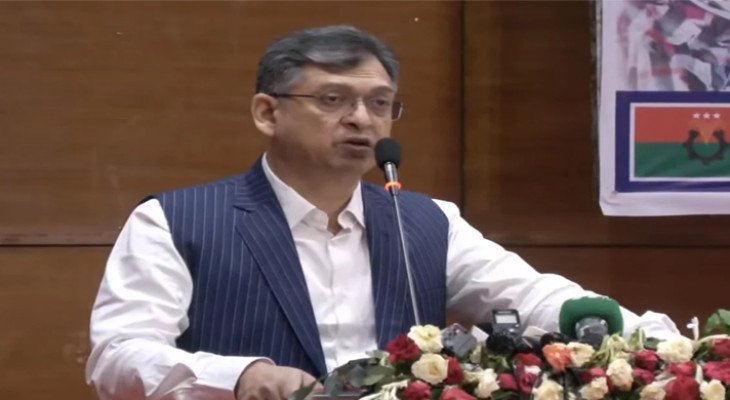 ডাকসু নির্বাচনে বিজয়ীদের অভিনন্দন জানালেন সালাহউদ্দিন আহমদ